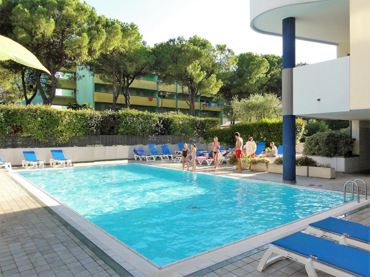 Green Holiday Wohnung Mit Schwimmbad Bibione Buitenkant foto
